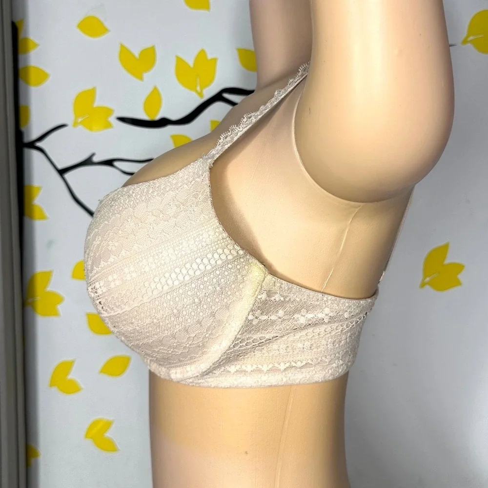 Victoria's Secret‎ Push Up Bra Size 34D Cream